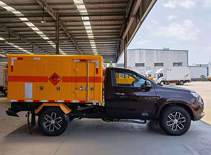 武陵源爆破器材运输车
